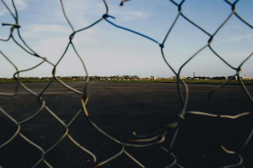 Confused Person Empty Room Broken Link